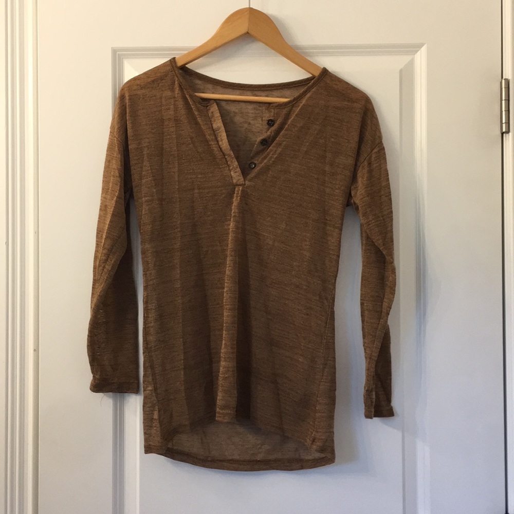 NWOT Three-button blouse